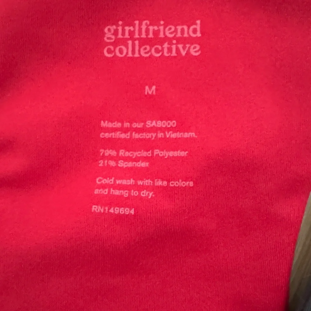Girlfriend Collective set 2 bras Red and Gray size medium